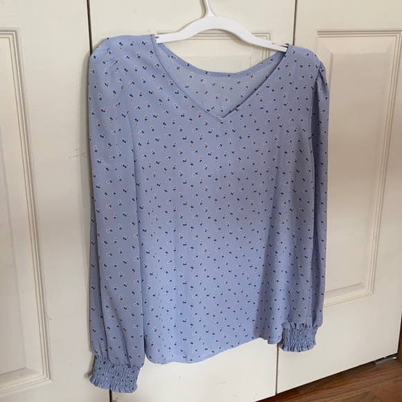 NWOT Loft Floral Blouse - Picture 2 of 3